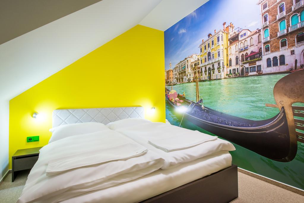 Отель Relax21 Uhersky Ostroh Номер фото